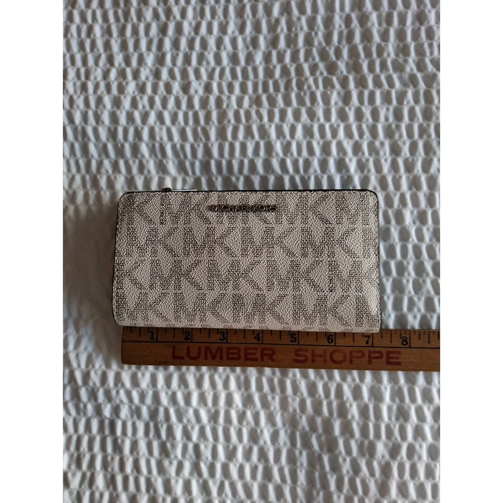 Michael Kors Jet Set Slim Bifold Wallet Vanilla Signature Logo Light Blue Trim
